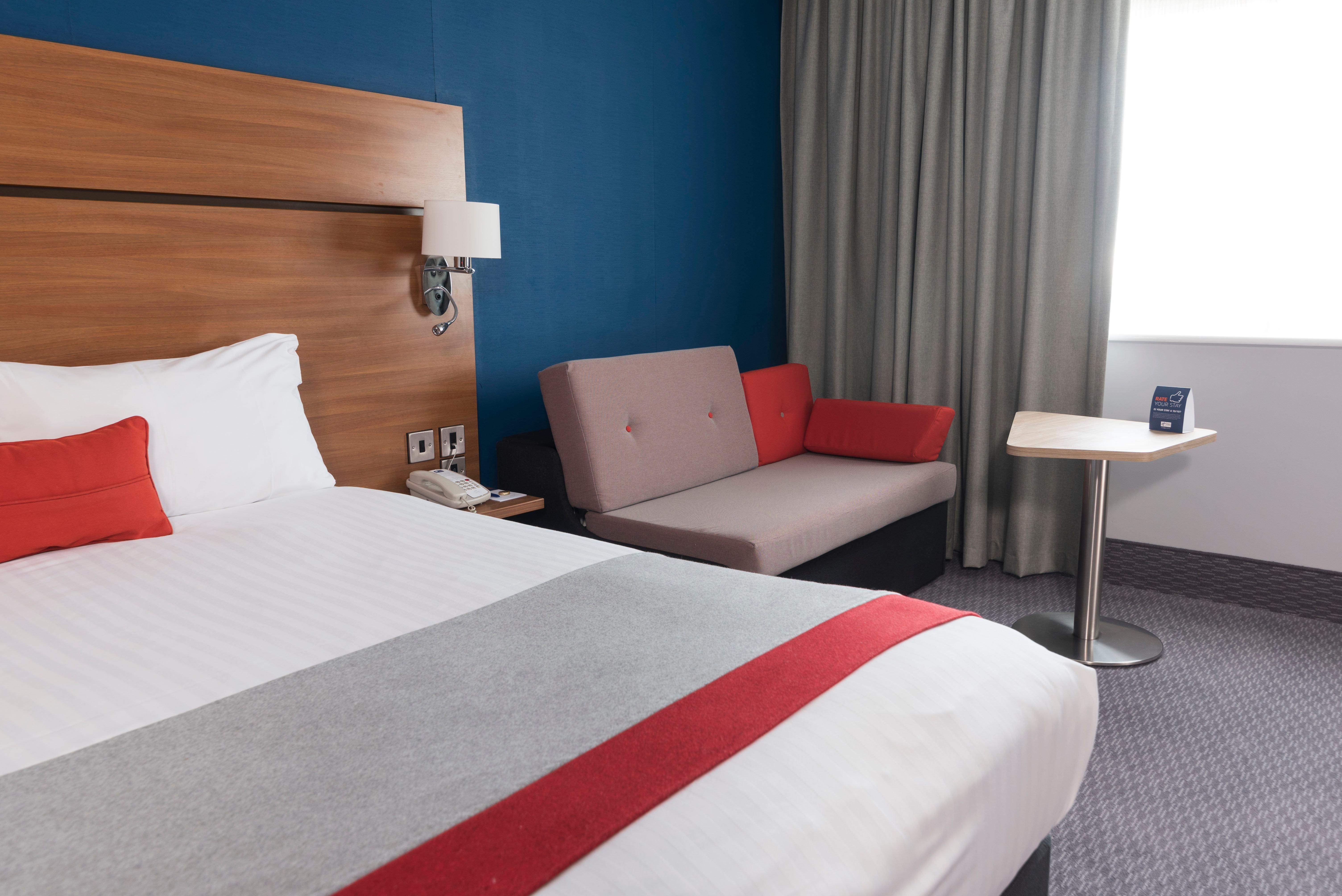 Holiday Inn Express Birmingham Star City By Ihg Екстериор снимка