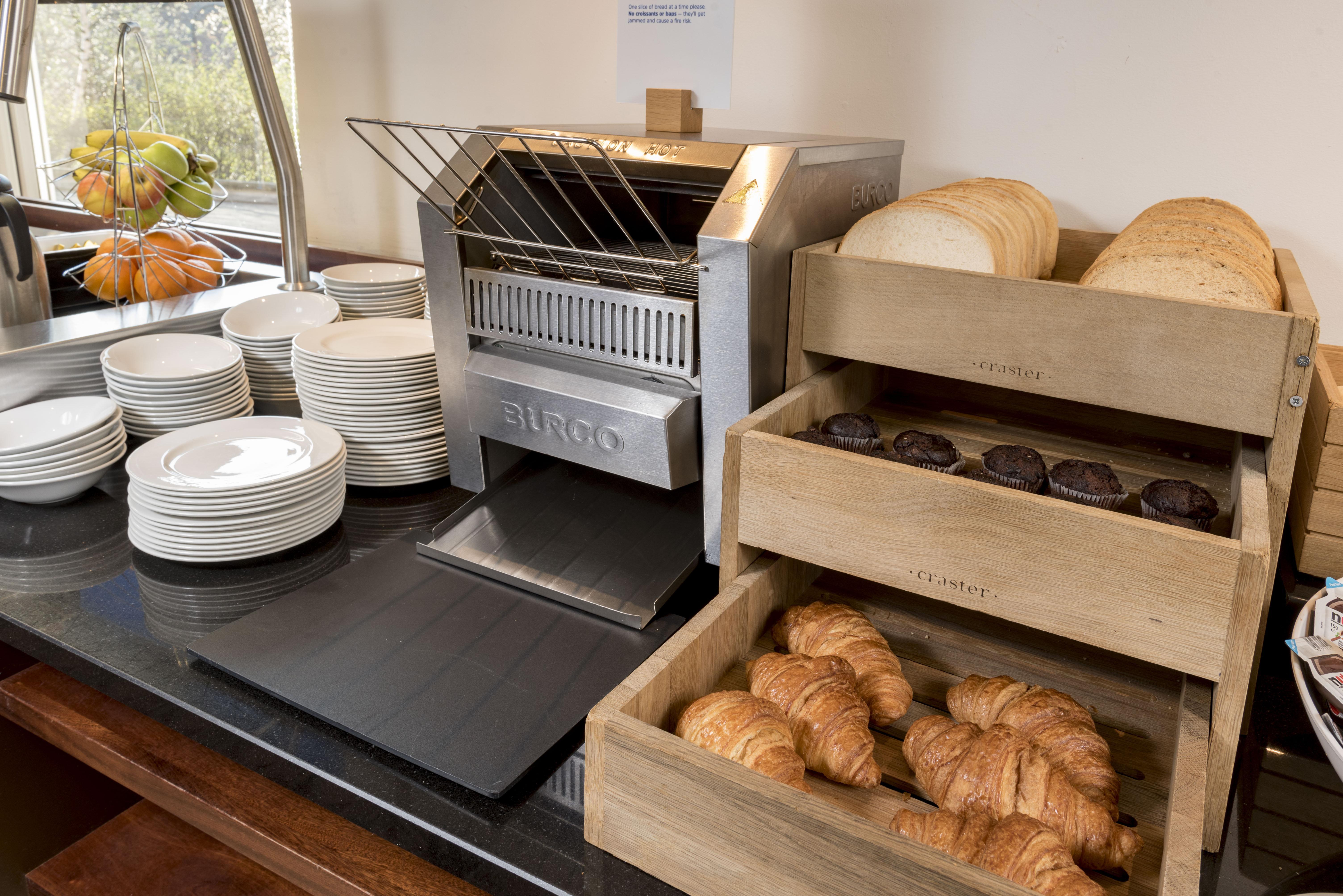 Holiday Inn Express Birmingham Star City By Ihg Екстериор снимка
