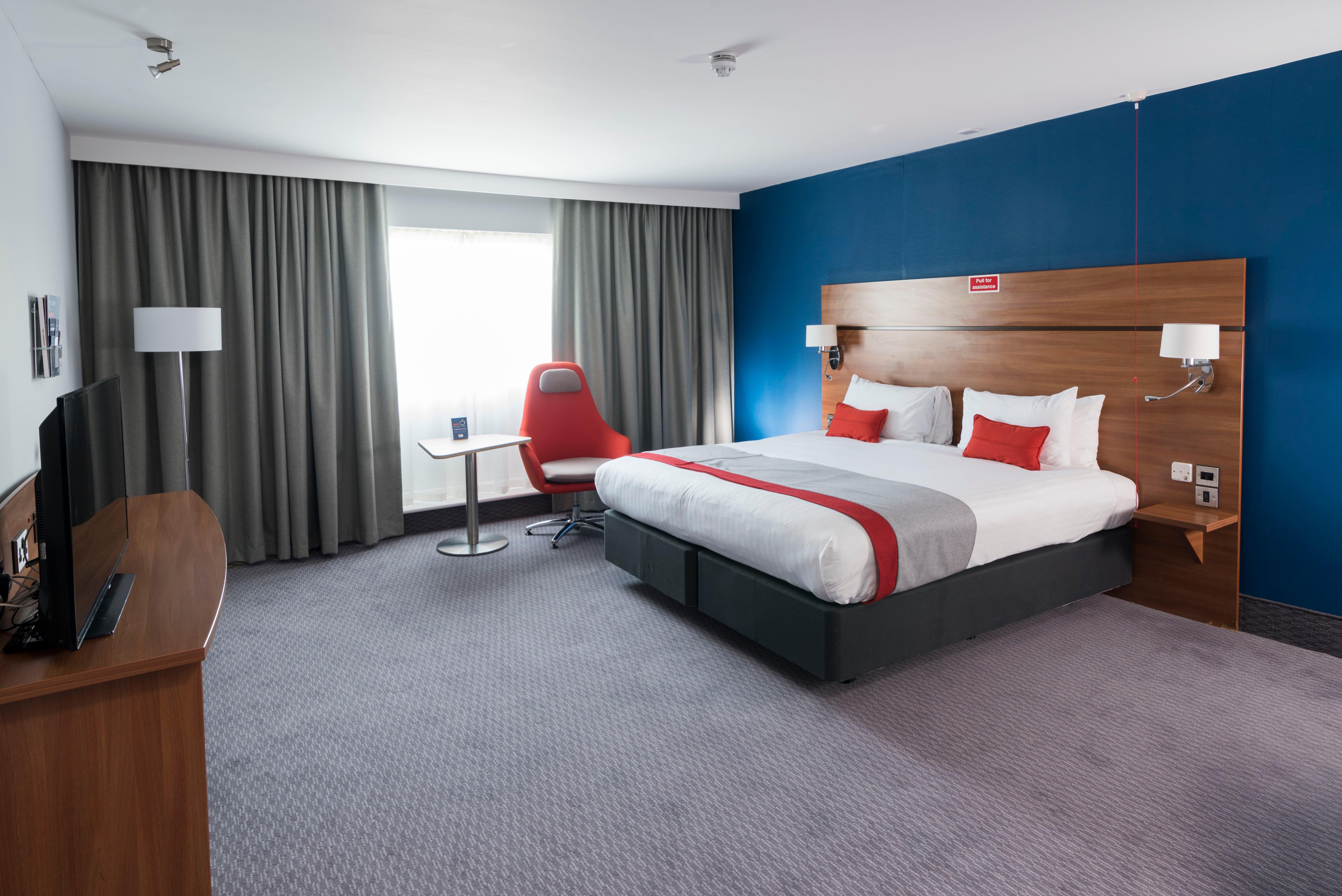Holiday Inn Express Birmingham Star City By Ihg Екстериор снимка
