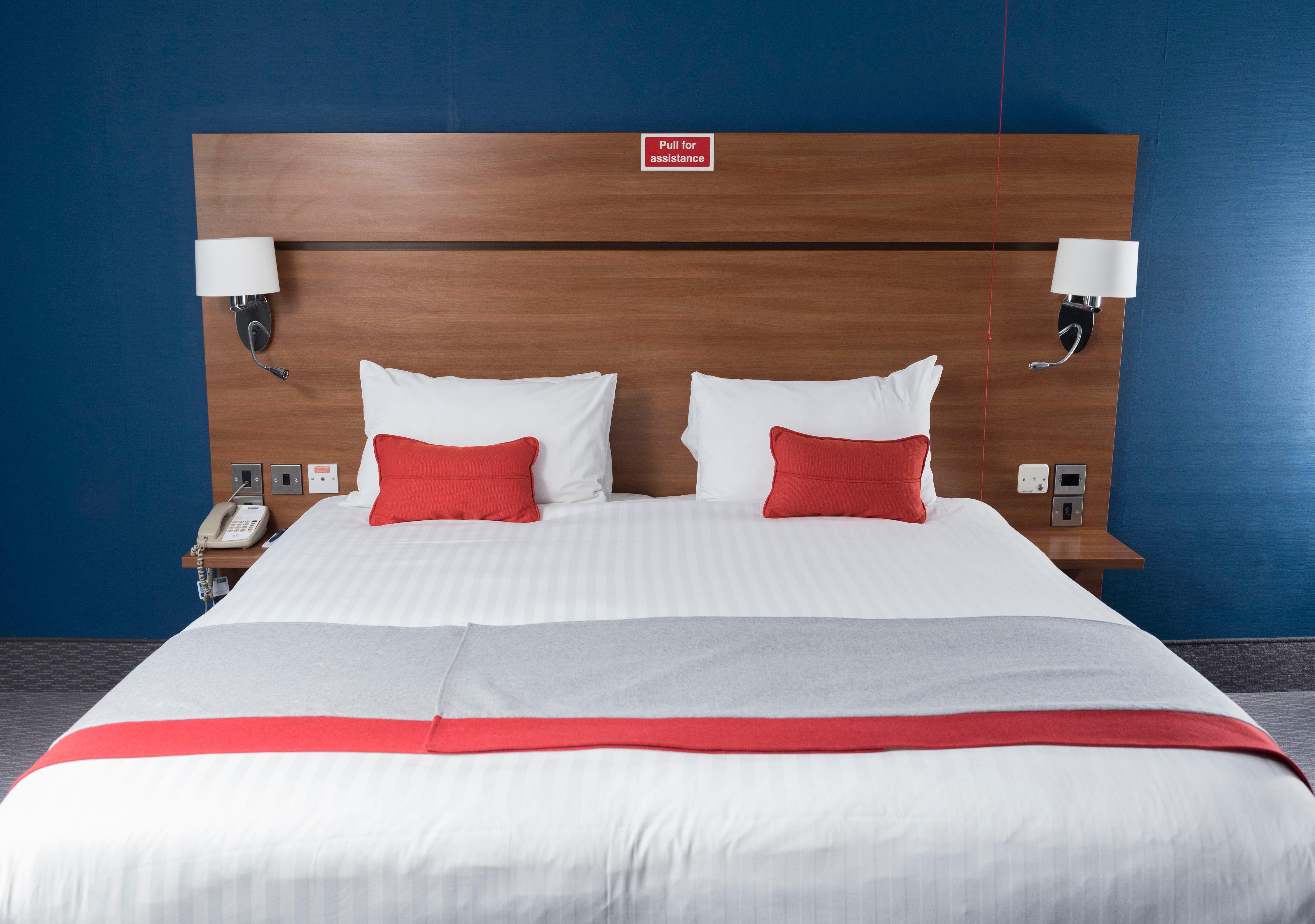 Holiday Inn Express Birmingham Star City By Ihg Екстериор снимка