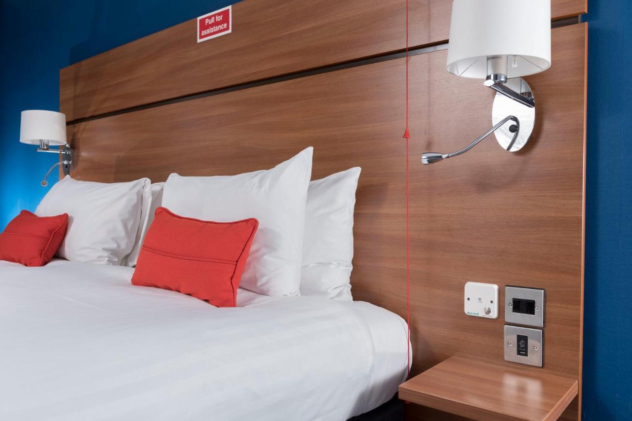 Holiday Inn Express Birmingham Star City By Ihg Екстериор снимка